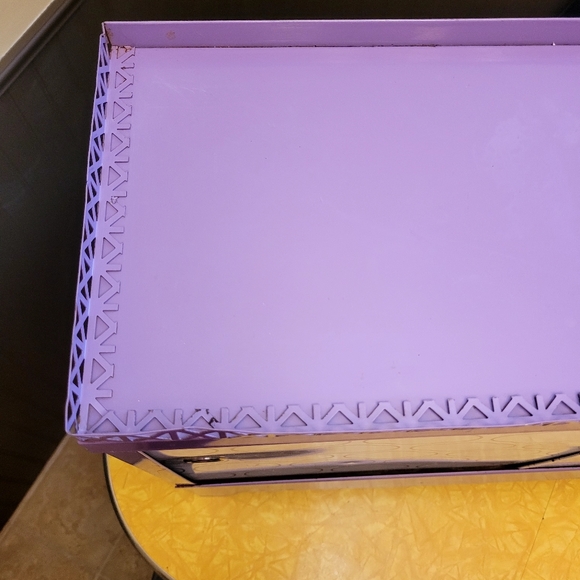 Vintage Metal Medicine Cabinet - Picture 4 of 9